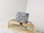 LOUIS VUITTON - Image 2