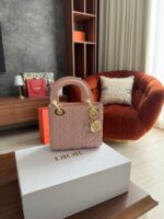 Dior - Image 12