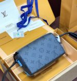 LOUIS VUITTON - Image 3