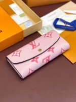 LOUIS VUITTON - Image 36