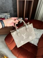 ⁦LOUIS VUITTON⁩ - الصورة ⁦4⁩