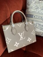 ⁦LOUIS VUITTON⁩ - الصورة ⁦7⁩