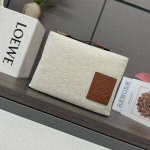 LOEWE VIP