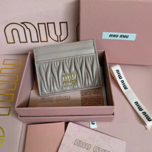 MIU MIU