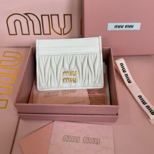 MIU MIU