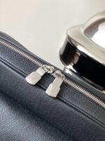LOUIS VUITTON - Image 6