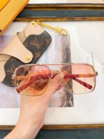 LOUIS VUITTON - Image 8