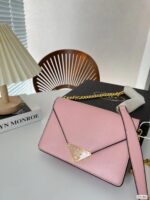 PRADA - Image 4