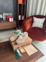 MIU MIU & New Balance - Image 4