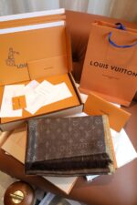 ⁦LOUIS VUITTON⁩ - الصورة ⁦2⁩