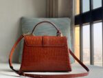 LOUIS VUITTON - Image 4