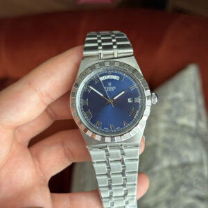 TUDOR VIP