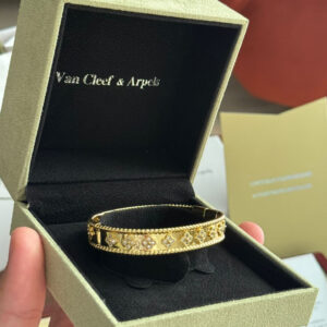 VanCleef & Arpels