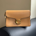 COACH VIP